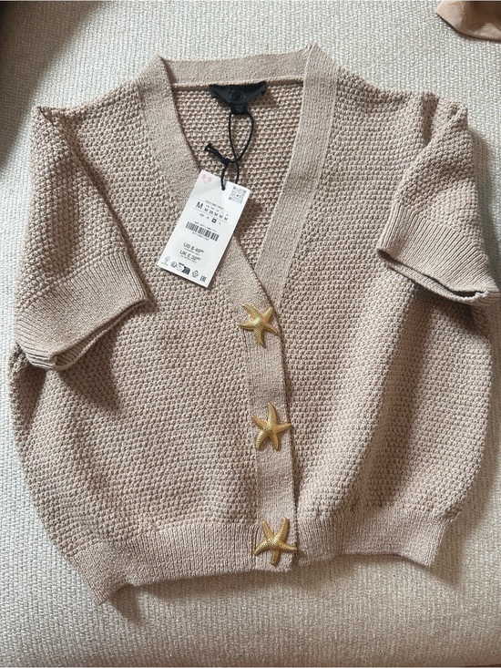 Zara Sweaters - Beige Short-Sleeve Knit Cardigan with Star Buttons - ZARA